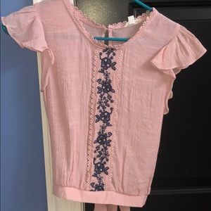 Small cute pink short sleeve shirt with bow